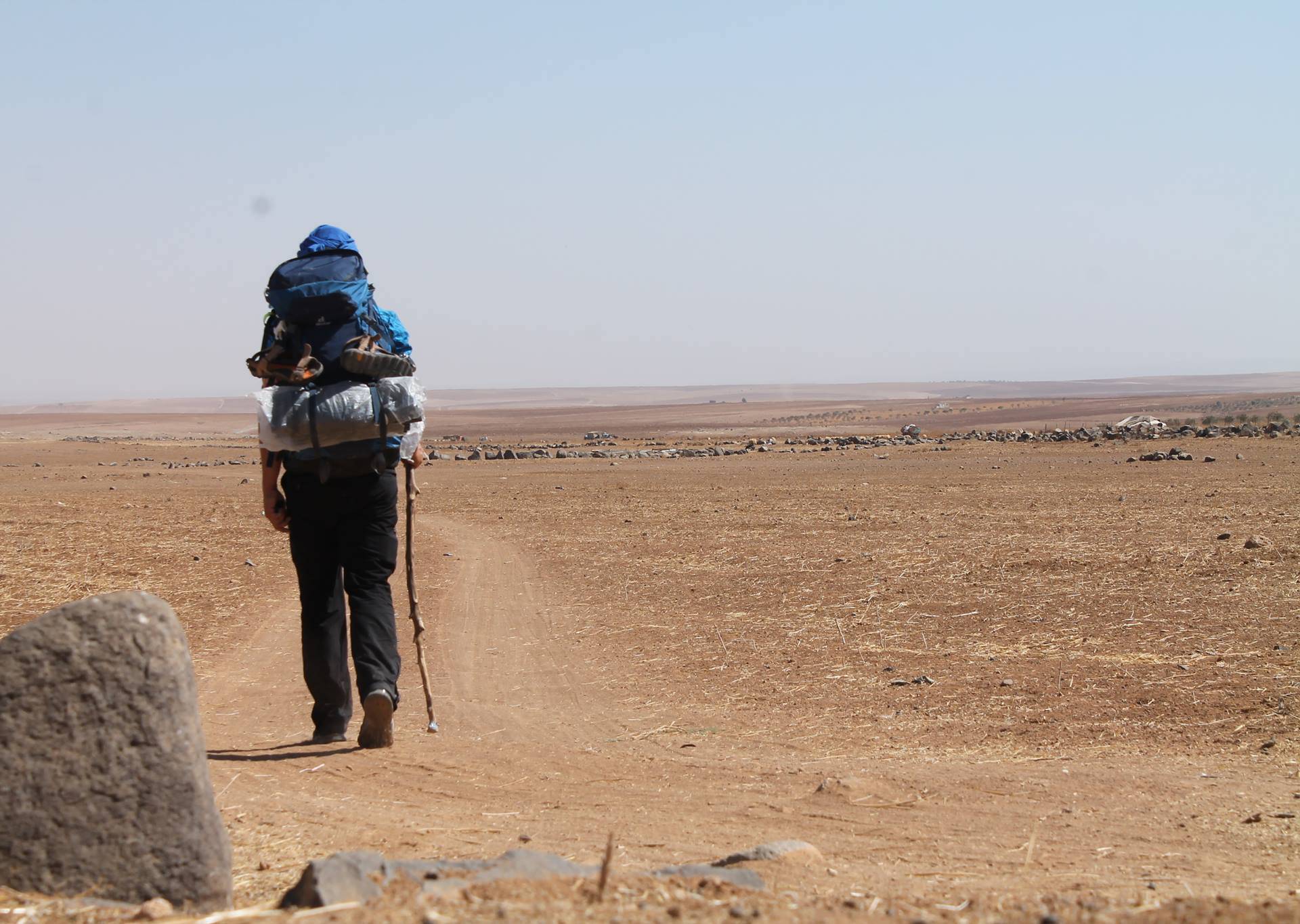 Za sve bez doma: Goran pješači kroz pustinju za sve izbjeglice