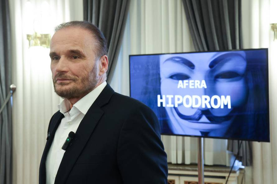 Zagreb: Izvanredna konferencija za medije povodom podnošenja kaznene prijave protiv Tomislava Tomaševića