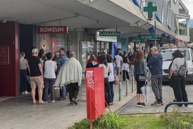 Zagreb: Gužva na Autobusnom kolodvoru zbog otvorene trgovine