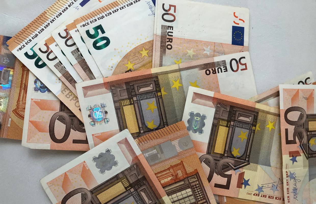 Hrvatskoj odobreno dodatnih 530 milijuna eura za očuvanje radnih mjesta iz EU fonda