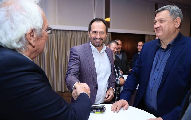 Zagreb: Izborni stožer predsjedničke kandidatkinje Branke Lozo u hotelu Aristos