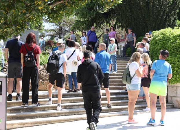 Šibenik: Grad pun turista