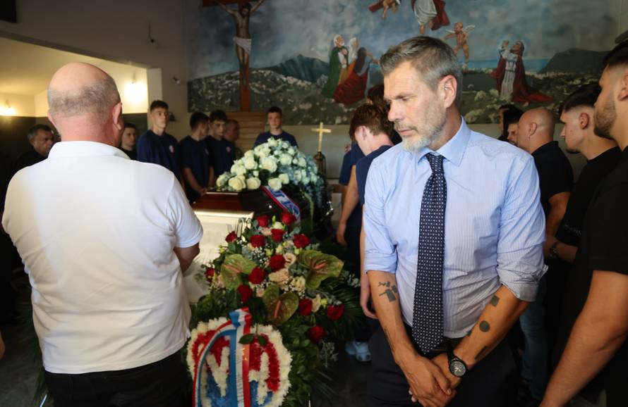 Zmijavci: Posljednji ispraćaj Ivana Gudelja