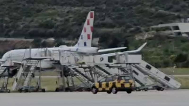 Širi se snimka trenutka u kojem je avion sletio s piste u Splitu