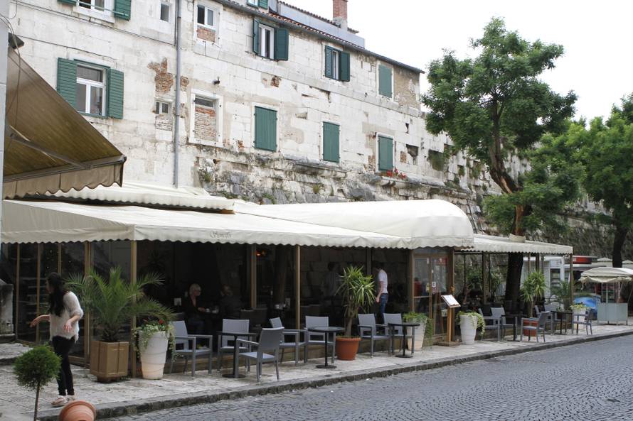 Dikan dužan pola milijuna kuna za sudske troškove: On je sad sirotinja, sve je prebacio na sina