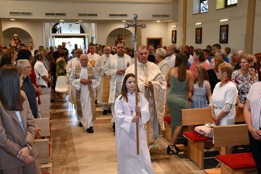 Tradicionalno obilježavanje blagdana Svetog Ante u obnovljenoj župnoj crkvi u Gornjim Močilima