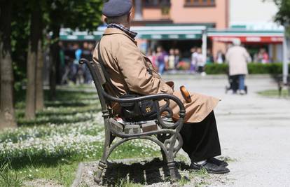 Više umrlih nego rođenih: Lani je 'nestao' grad veličine Knina