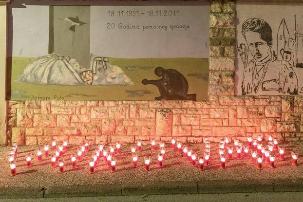 Pula: Održan mimohod u povodu obilježavanja Dana sjećanja na žrtvu Vukovara i Škabrnje