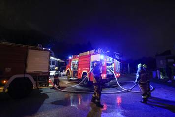 Zagreb: U naselju Gračani buknuo je veliki požar 