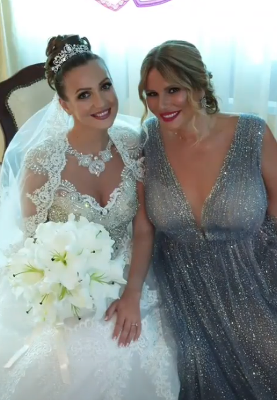 'Nije skidala osmijeh': Todorić dekolteom zasjenila mladence