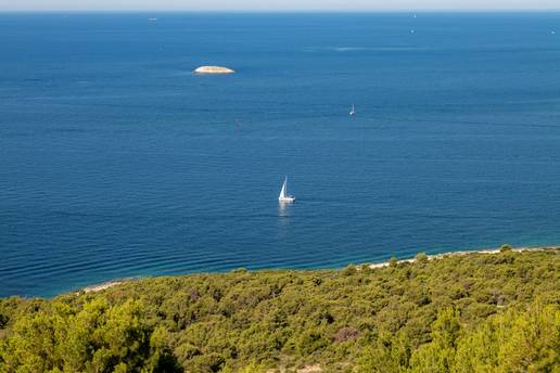 Kako odabrati idealan charter brod za obitelj?