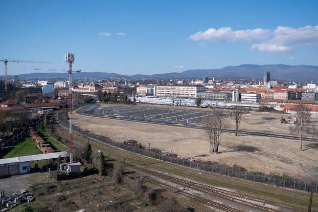 Zagreb: Pogled na novo parkirali&scaron;te Gredelj