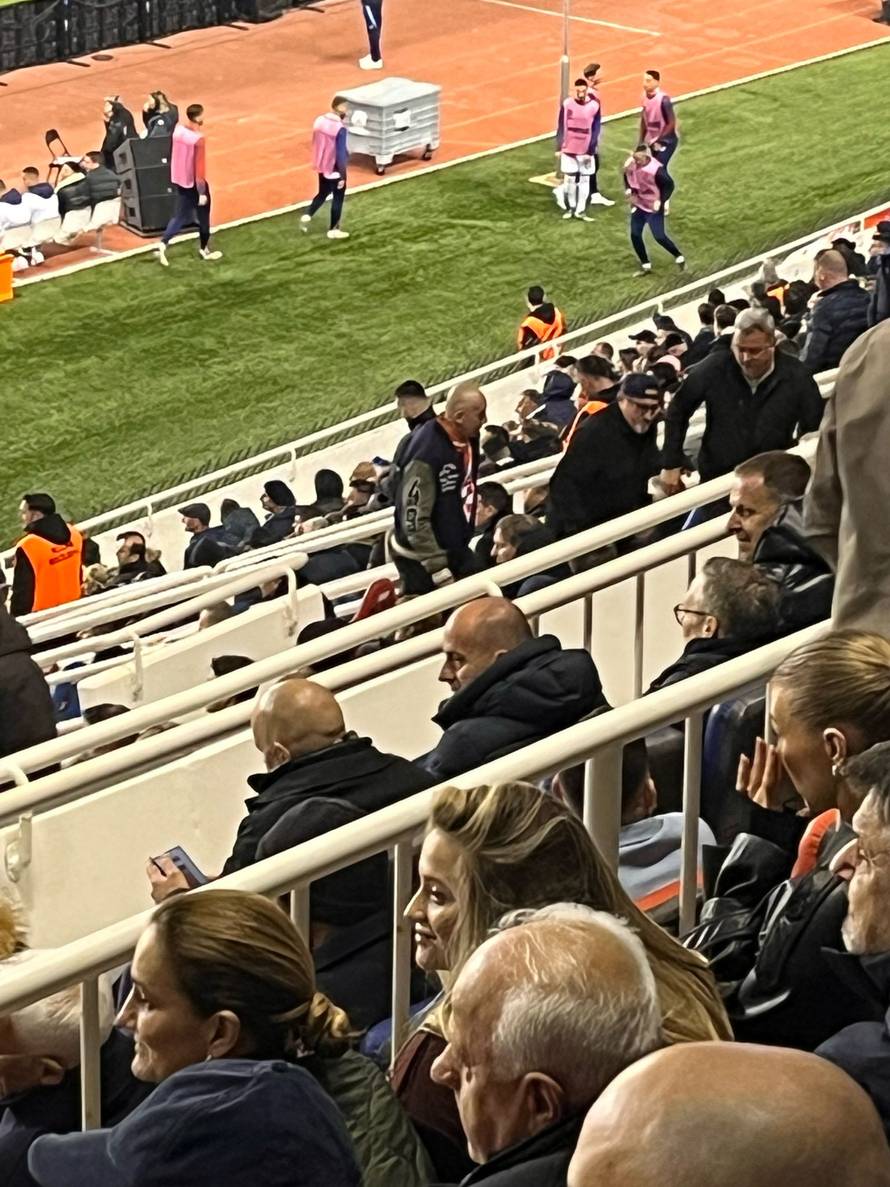 FOTO Izabel Kovačić bodri svog Matea s tribina na Poljudu...