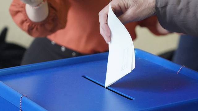 Podgorica: Otvorena birališta za glasovanje u drugom krugu za izbor predsjednika Crne Gore