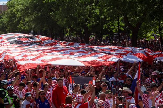 SP 2026 Toronto: Veliki hrvatski korteo prema Toronto stadionu sa 100-metarskom zastavom