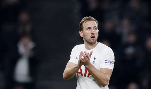 Sramota! Tottenham zabranio Kaneu da pozdravi suigrače