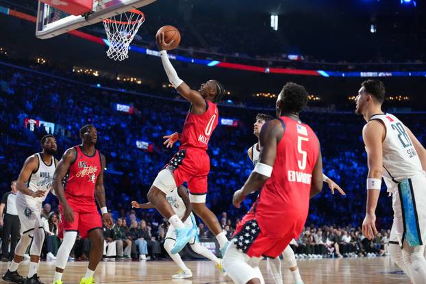 FOTO Poznati na NBA all staru: Kraljevski par privukao poglede