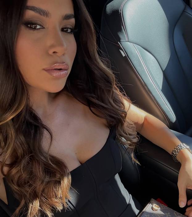 FOTO Hrvatska Kim K. više nije solo? Zagrljaj s misterioznim muškarcem podigao prašinu