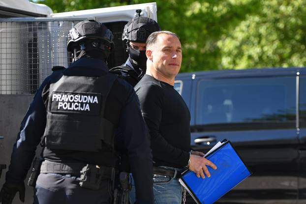 Varaždin: Pod pratnjom jakog osiguranja Srđan Mlađan doveden je na nastavak suđenja