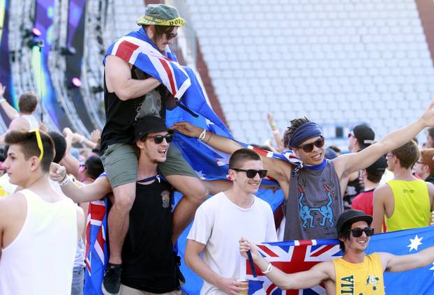 Split: Okupljanje posjetitelja drugog dana ULTRA Europe festivala 2014