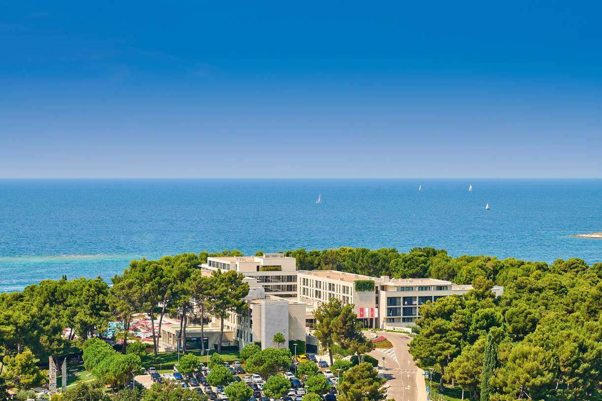 Želite li raditi na moru u Istri? U Plavoj Laguni imat ćete najkonkurentnija primanja!