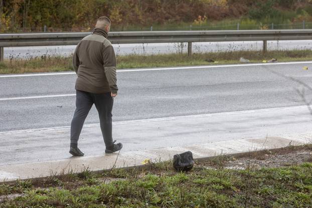 Sudar motocikla i kombija kod Gospića, poginulo dvoje ljudi