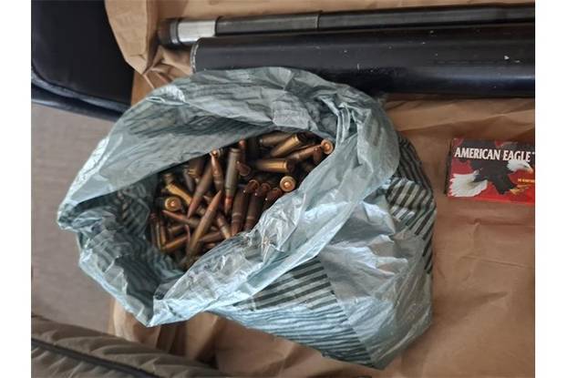 FOTO Ovo  je zaplijenila policija u Slavoniji. I oni iznenađeni! Tu su hrpa oružja, kokain, novac...