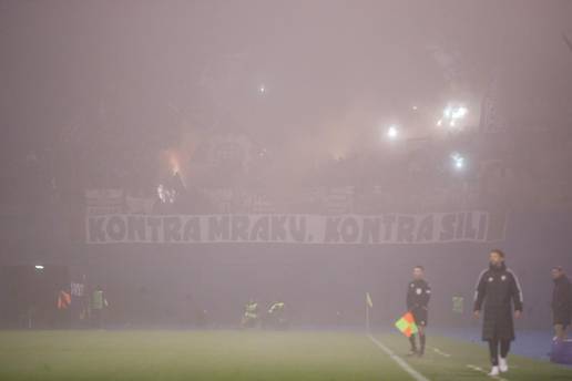 VIDEO Torcida opet bez pjesme. Evo kako je reagirala na trijumf