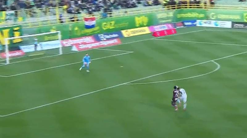 VIDEO Istra iskoristila Dinamov problem na desnom beku. Evo kako je Lawal zabio za vodstvo