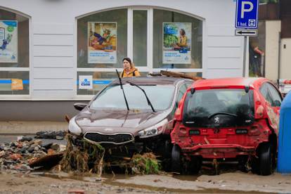 Uništen je grad veličine Trogira! Bujica digla ceste, razorila kuće