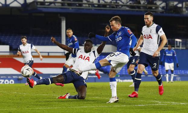 FA Cup - Fifth Round - Everton v Tottenham Hotspur