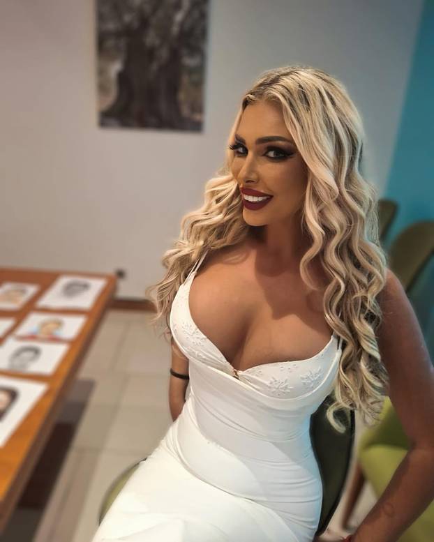 FOTO Ava Karabatić od reality zvijezde do kandidatkinje za predsjednicu: Dosta je stezanja!