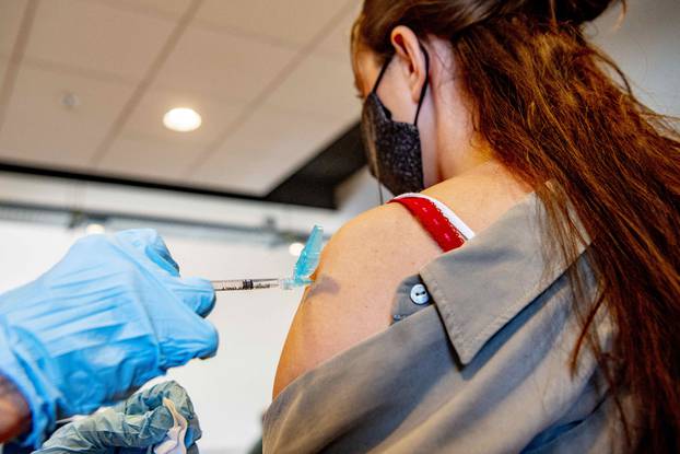 Netherlands Starts Using Janssen Covid Vaccine