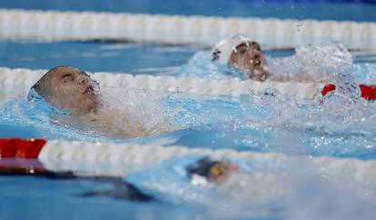 FOTO Kineski torpedo! Plivač bez ruku oduševio svijet i osvojio pet medalja u Parizu