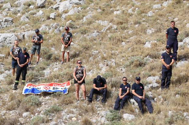 Šibenik:Na Kornatima obilježena 19. godišnjica tragedije u kojoj je poginulo 12 vatrogasaca