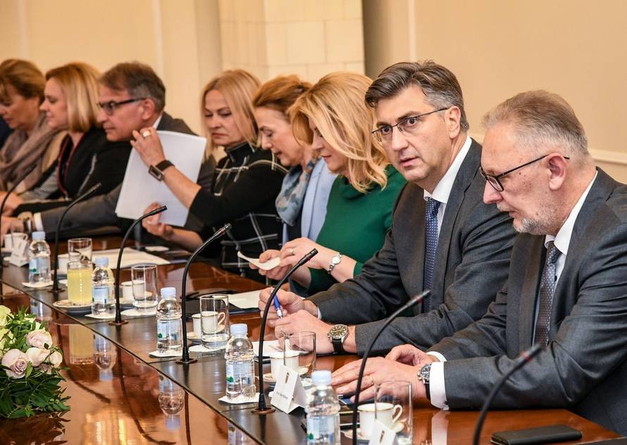 Srdačna dobrodošlica: Domaćin Plenki dočekao je predsjednicu