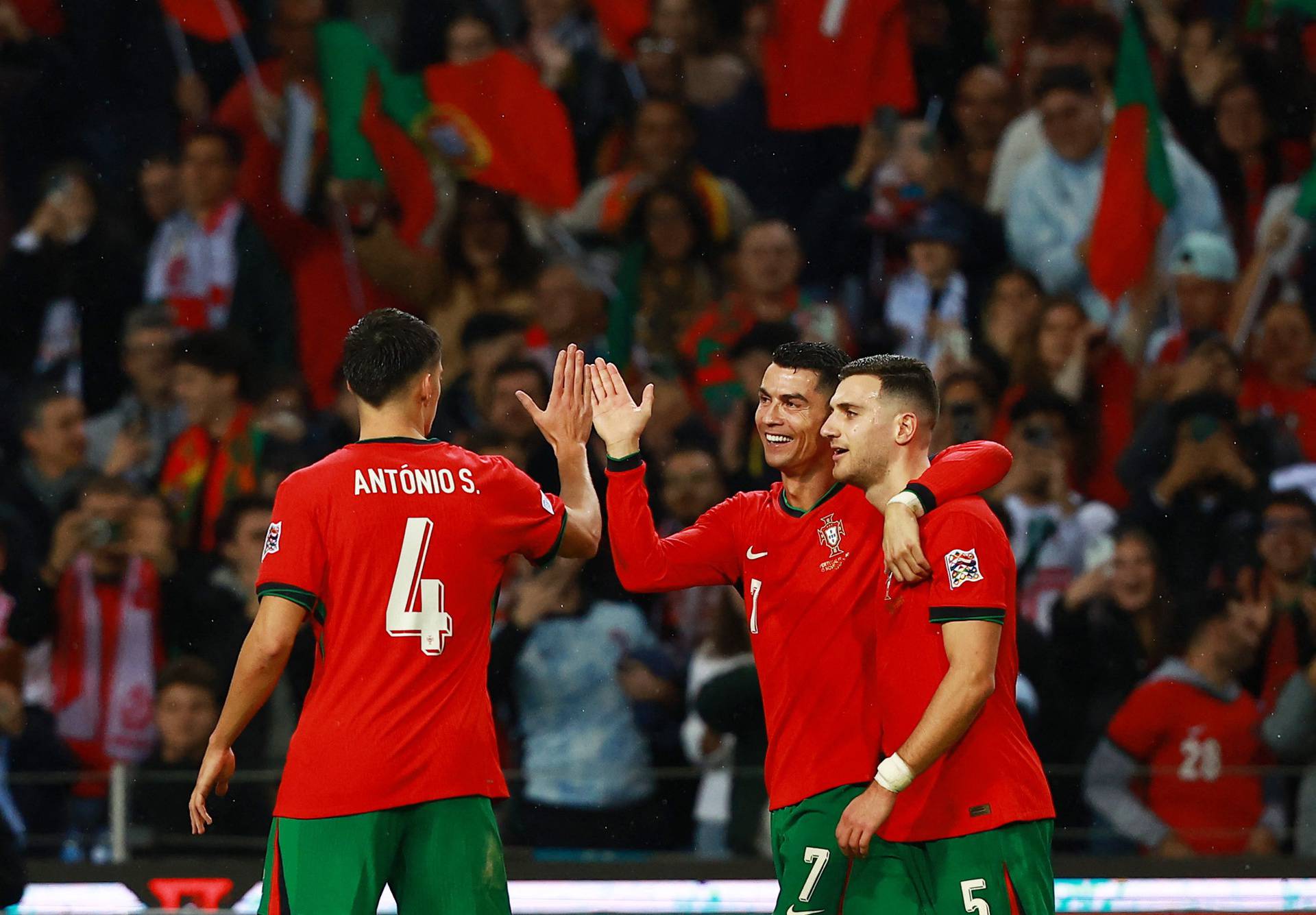 Nations League - Group Stage - Portugal v Poland