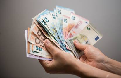 Radnicima u Njemačkoj u rujnu stiže jednokratni bonus od 300 eura: Evo tko će ga sve primiti...