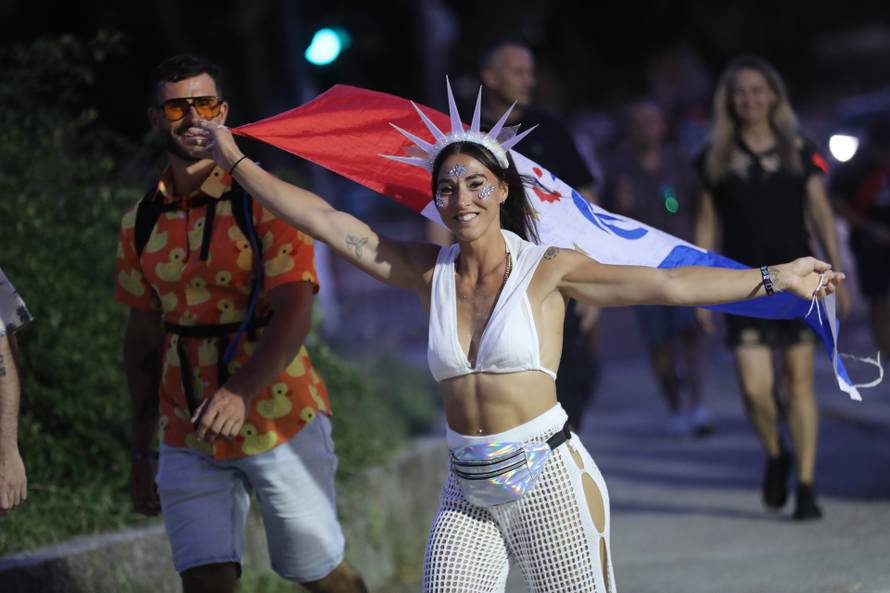 Split: Dolazak partijanera na drugu večer Ultra Europe festivala 2025.