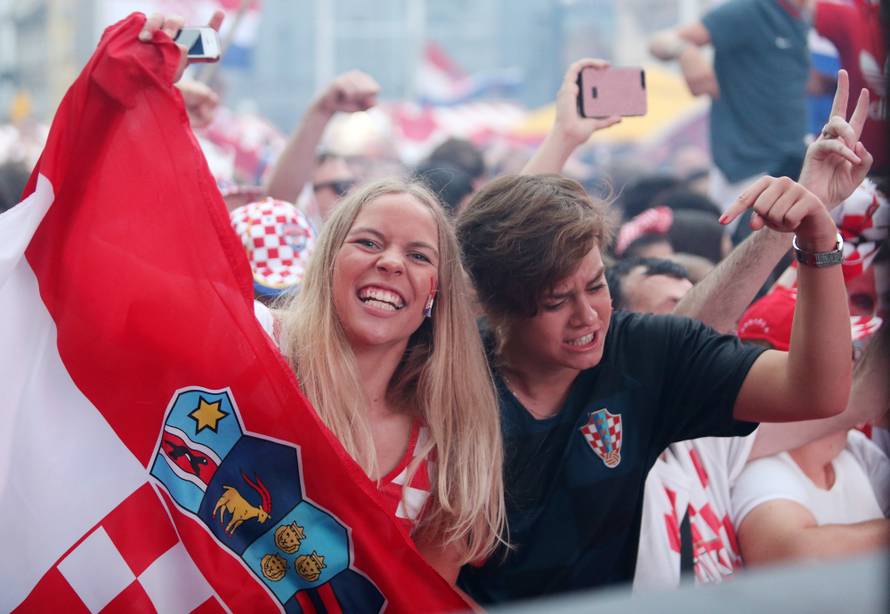 Idemo u finale! Ludnica na ulicama, cijela Hrvatska gori