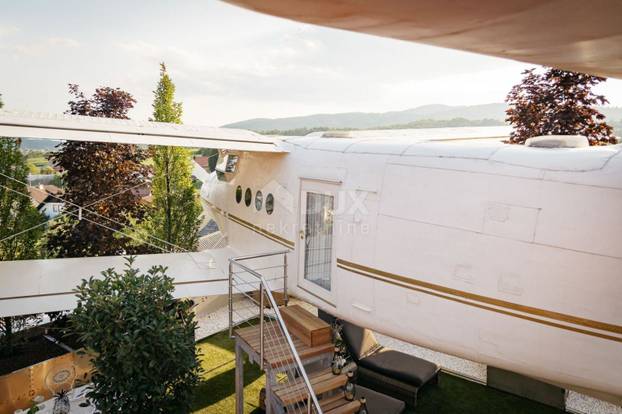 FOTO Da, dobro vidite! Netko u Istri prodaje avion koji je uredio kao kuću! Ovo je cijena za 16m2