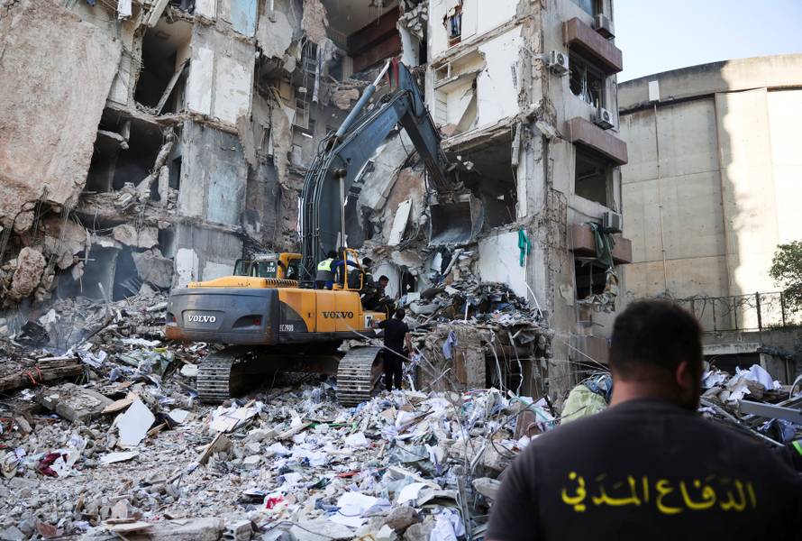 Aftermath of an Israeli strike carried out on Wednesday, in Tallet El Khayat in Beirut