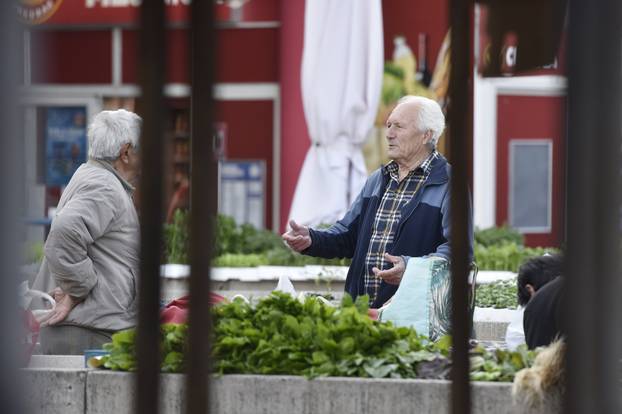 Šibenik: Subotnje jutro na gradskoj tržnici