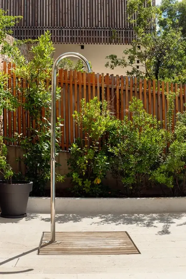 FOTO Prekrasna vila na Hvaru dobila je nagradu za dizajn - neprimjetno uranja u okoliš