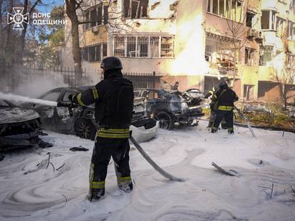 FOTO UŽASA Rusi napali Odesu, ubili najmanje 10 civila i ranili preko 40. Među njima i dijete