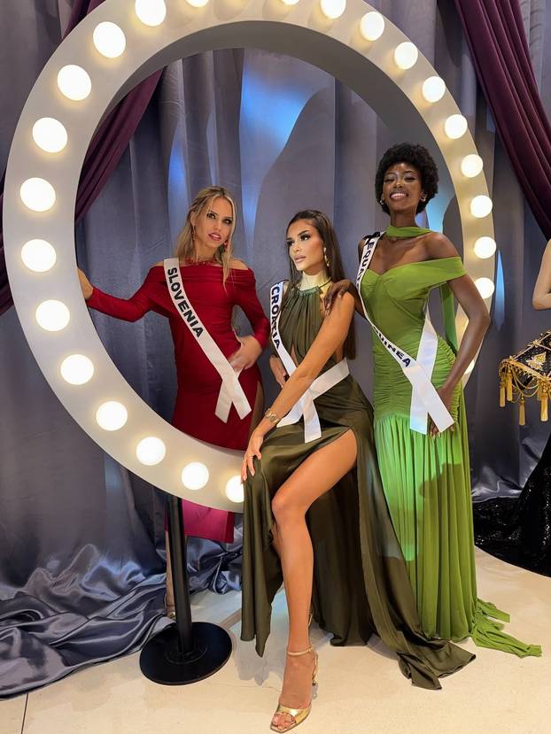 FOTO Svi outfiti naše missice: Evo u kojim se kombinacijama do sada predstavila s lentom