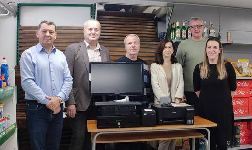 Trgovačka škola Zagreb dobila opremu za praksu: 'Učenici sada rade kao u pravoj trgovini'