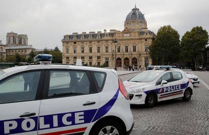 U Parizu opljačkali Bulgarijevu zlatarnicu, pa se dali u bijeg: Šteta veća od milijun eura