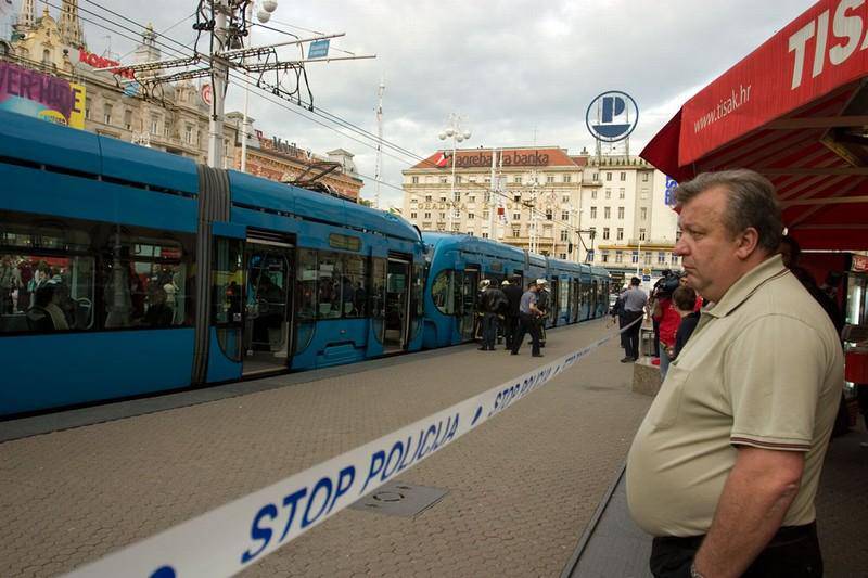 Sudar tramvaja: Ozlijeđena trudnica ostala je u bolnici