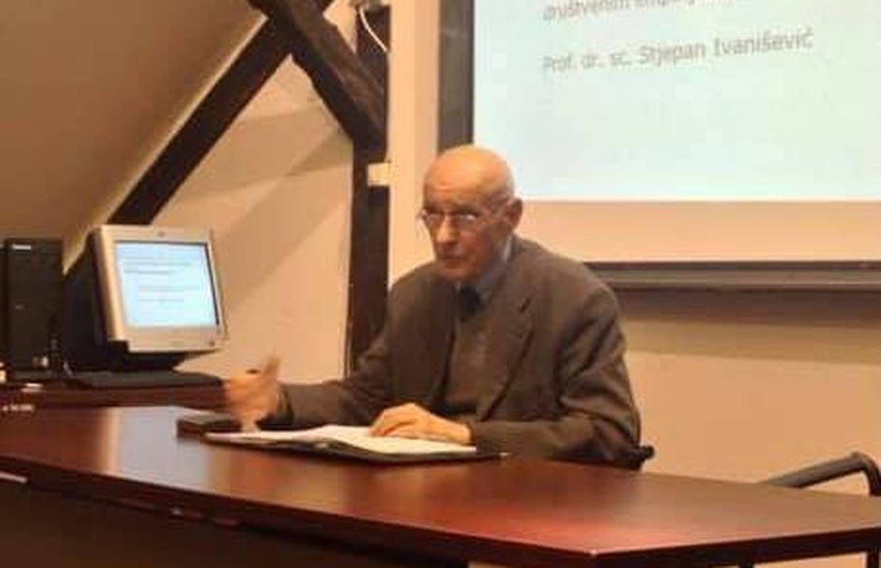 Umro je Stjepan Ivanišević: Bio je ministar u Račanovoj Vladi